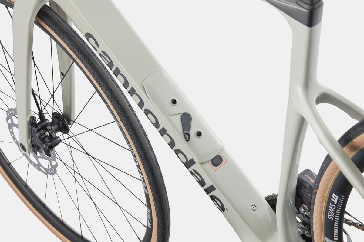 CANNONDALE SYNAPSE CARBON 4 (C12265U20:CHK)4